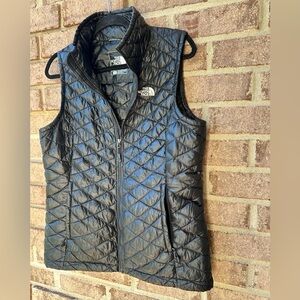 The North Face Thermoball Primaloft Eco Womens Black Full-Zip Puffer Vest sz L